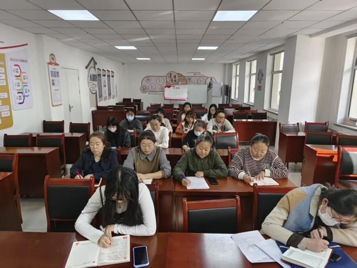 妇女宣讲1.png 妇女宣讲1.png